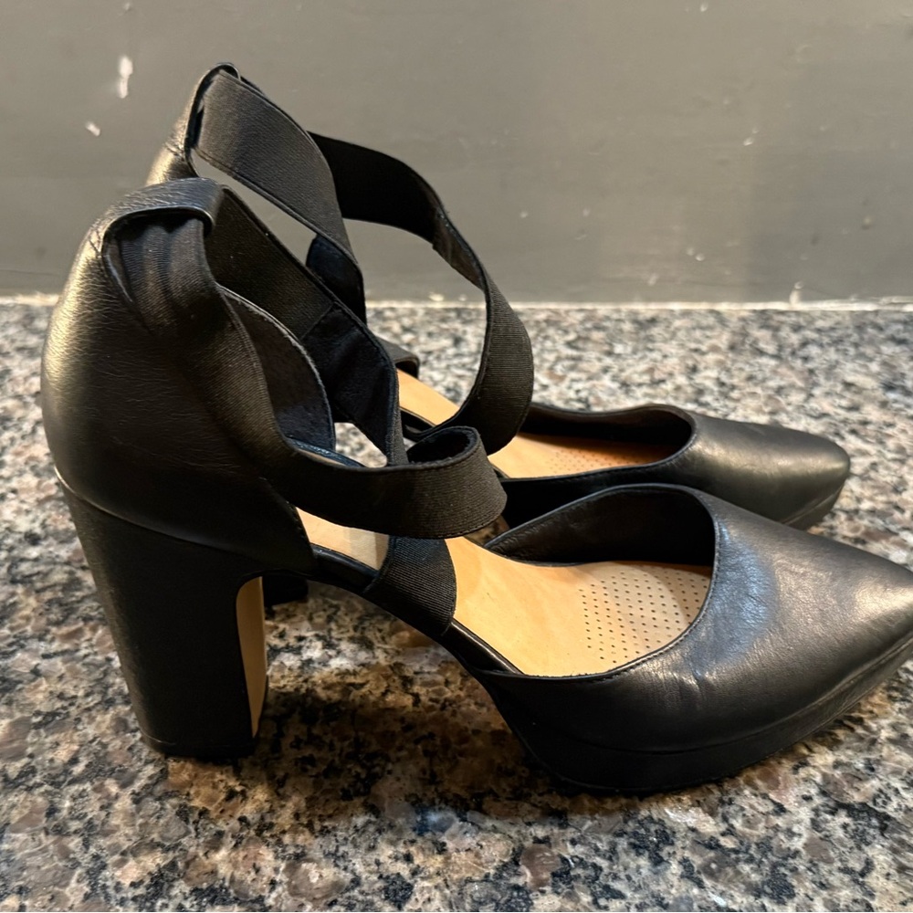 Corso Como Black Leather Icelyn Heels Size 9.5